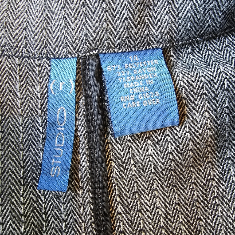 Studio R Gray Button Detailed Blazer - Picture 2 of 3